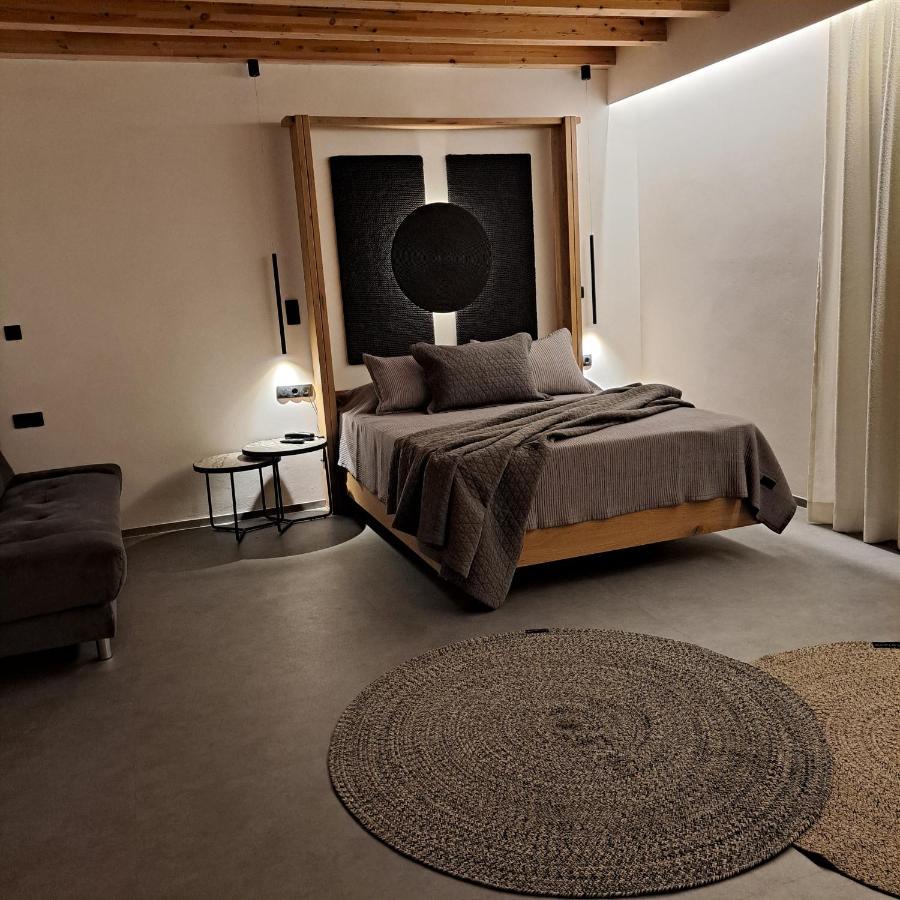 Nisaki Hotel & Elite Suites Ermoupoli Exteriör bild